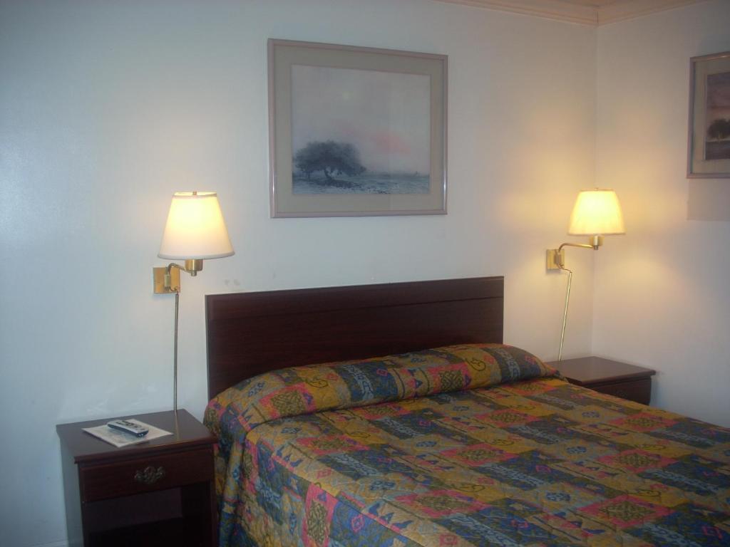Economy Inn Сісайд Екстер'єр фото